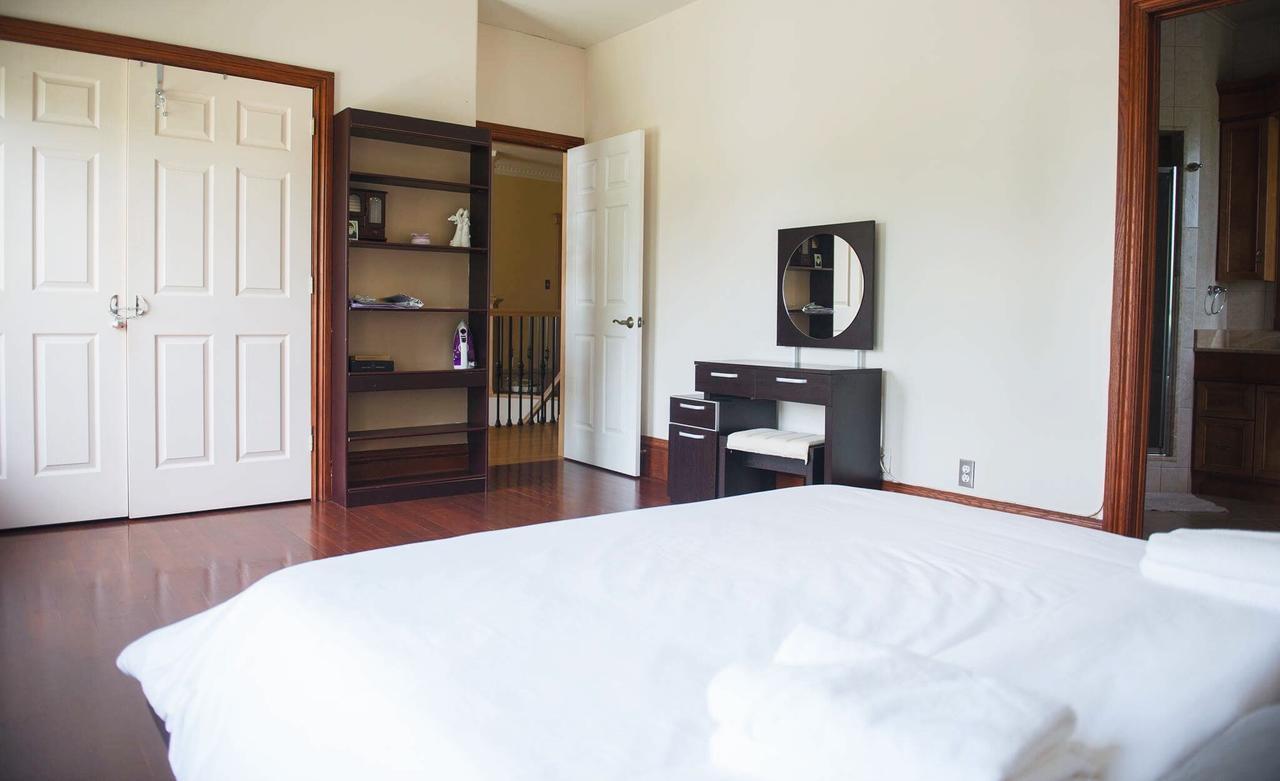 Jstlikehome - Luxury Mansion & Guesthouse Ottawa Dış mekan fotoğraf